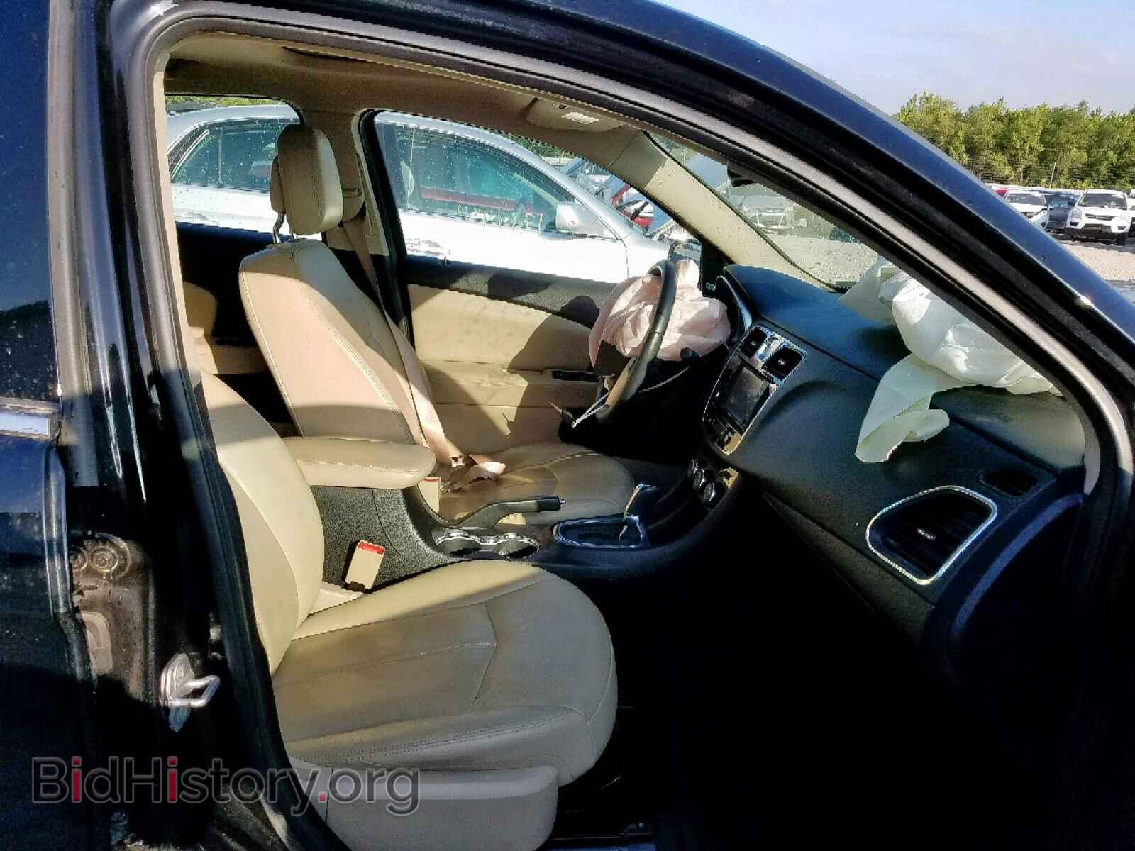 2012 CHRYSLER 200 - VIN: 1C3CCBCG0CN139856 - Фото 5