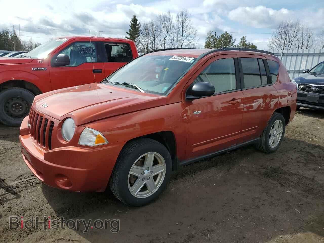 Photo 1J4NF4FB0AD630982 - JEEP COMPASS 2010