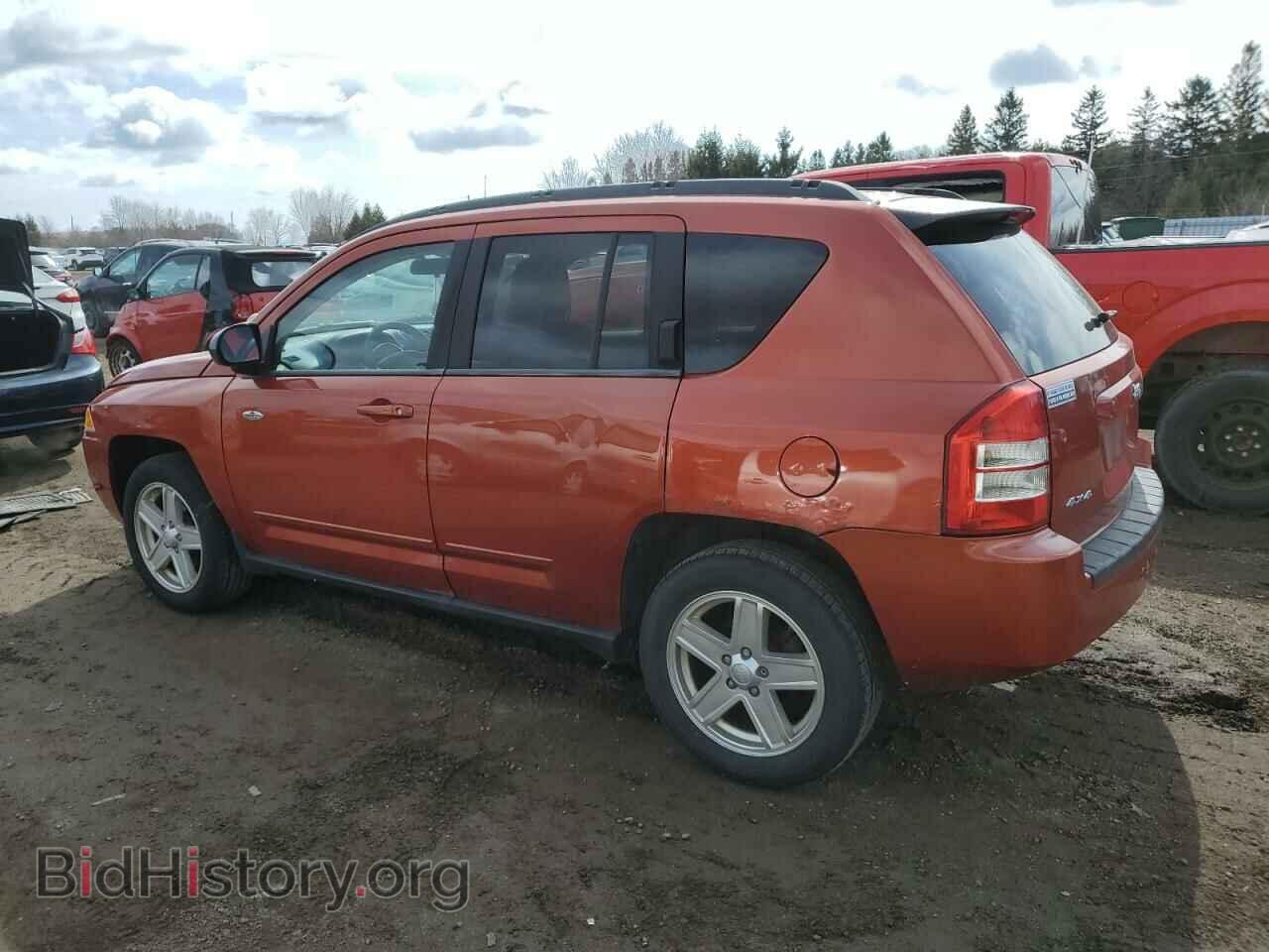 2010 JEEP COMPASS - VIN: 1J4NF4FB0AD630982 - Фото 2