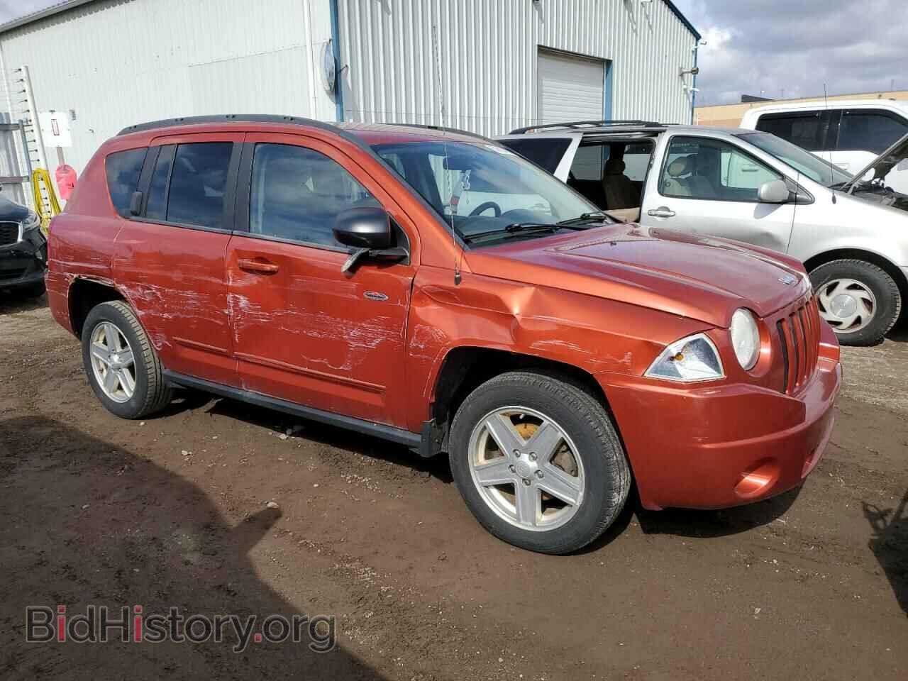 2010 JEEP COMPASS - VIN: 1J4NF4FB0AD630982 - Фото 4