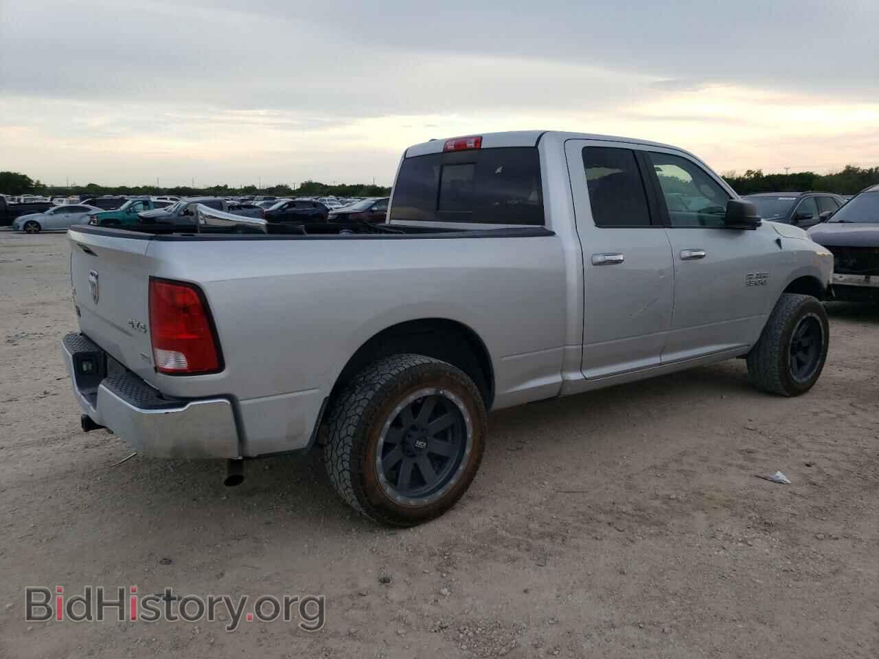 2018 RAM 1500 - VIN: 1C6RR7GG9JS300657 - Photo 3