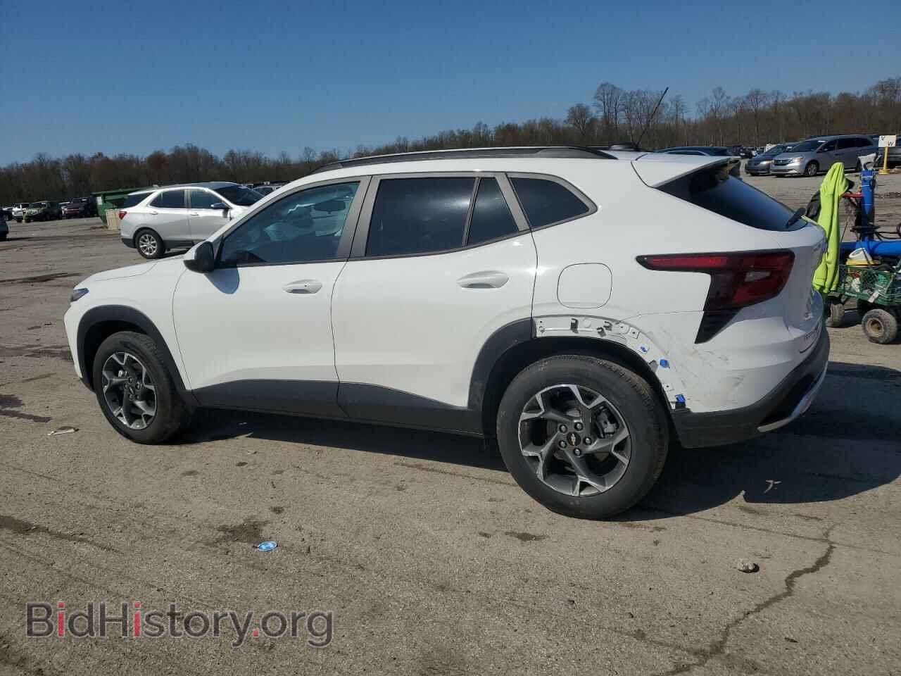 2024 CHEVROLET TRAX - VIN: KL77LHE22RC008396 - Фото 2