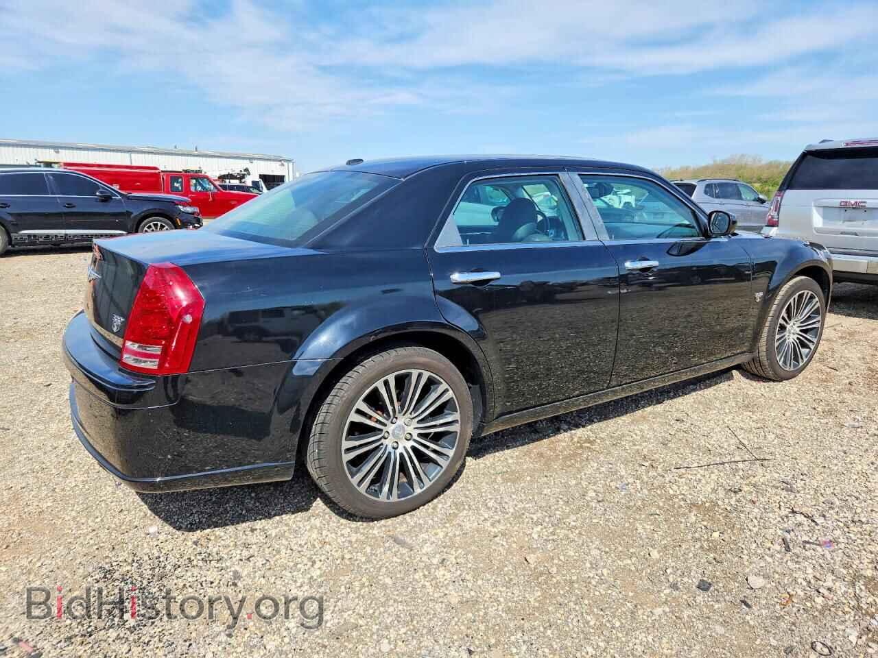 2010 CHRYSLER 300 - VIN: 2C3CA9CT7AH320230 - Фото 3