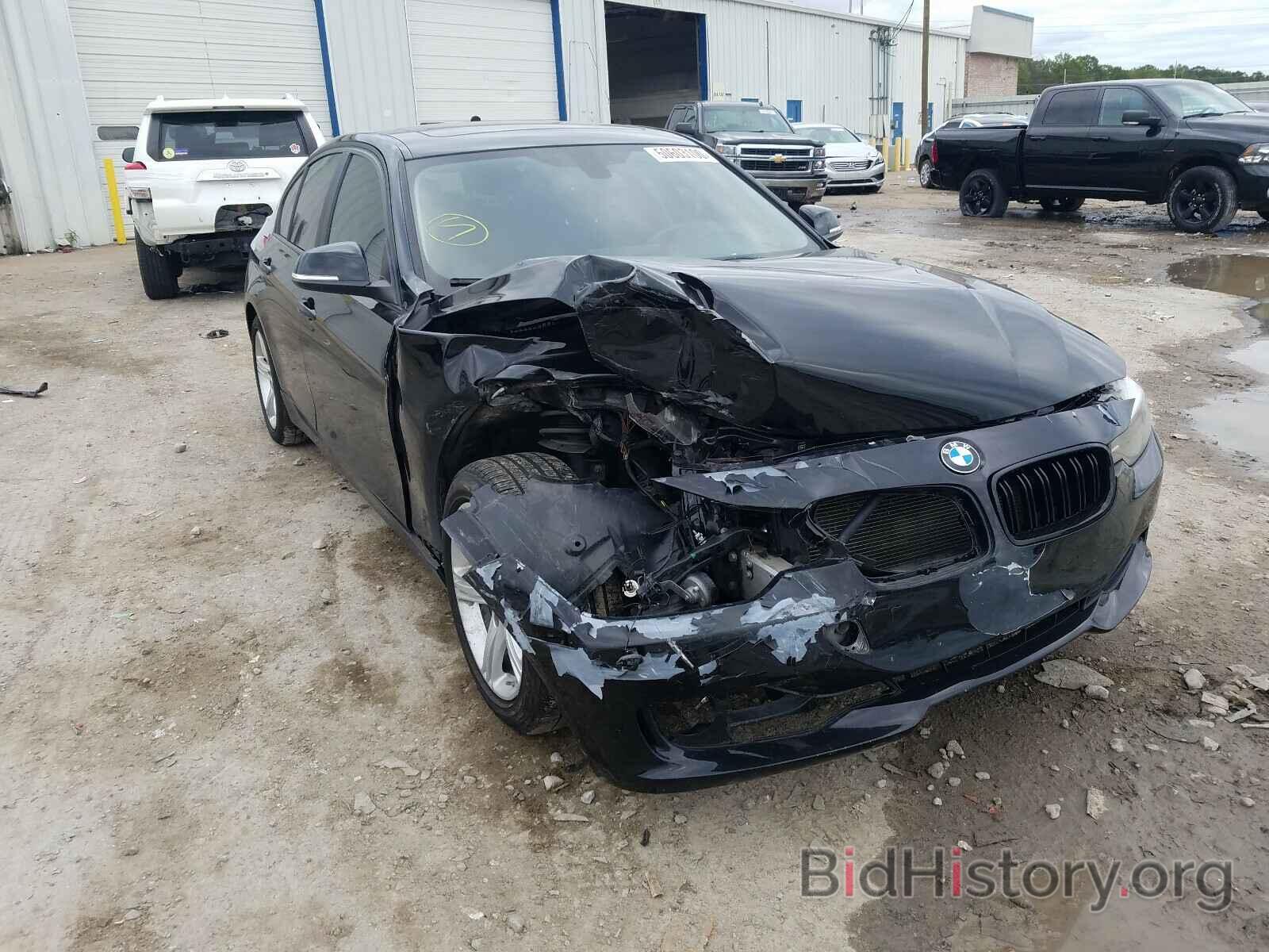 Photo WBA3C1C58DF435933 - BMW 3 SERIES 2013