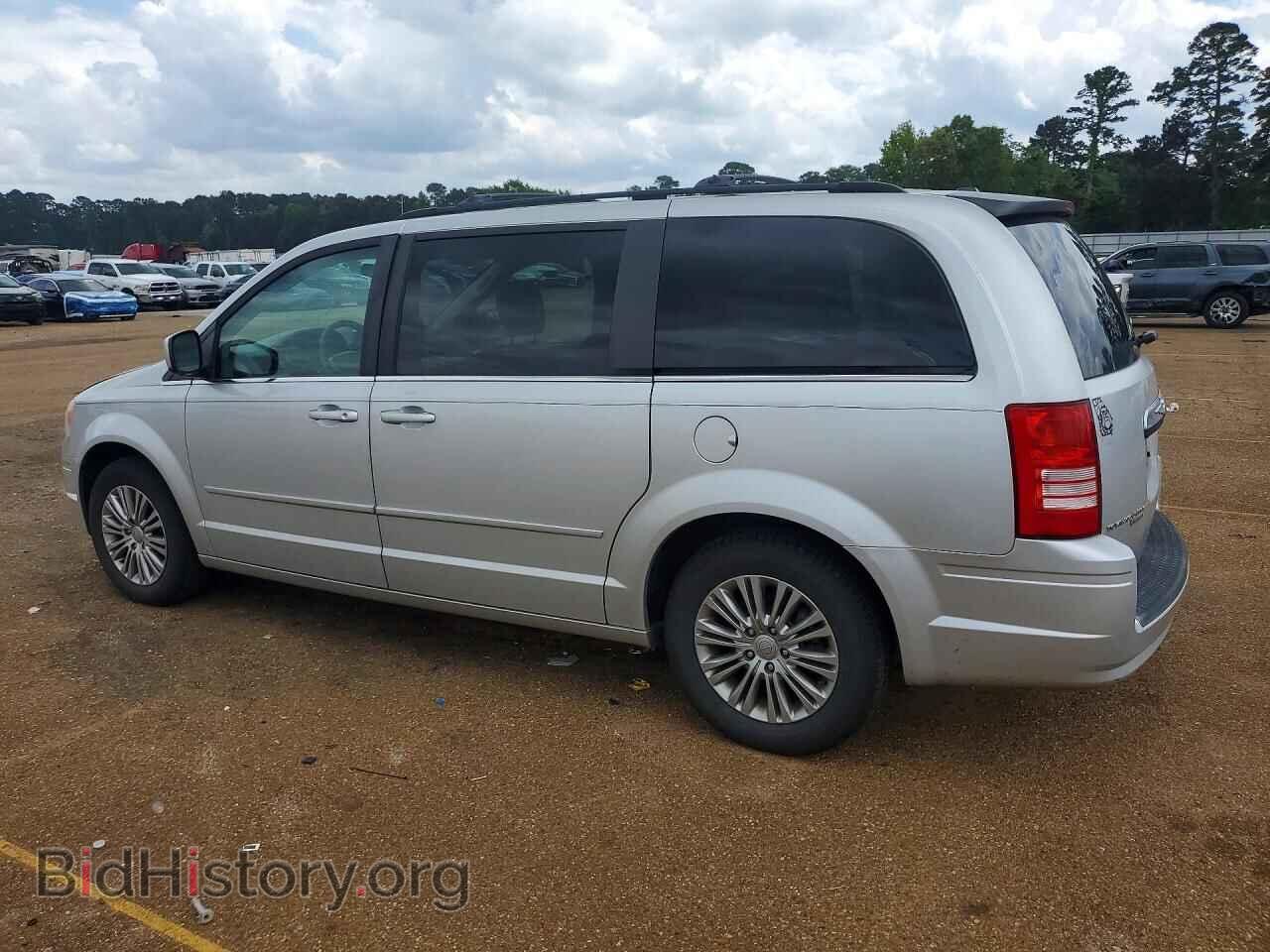 2008 CHRYSLER MINIVAN - VIN: 2A8HR54P08R136684 - Фото 2