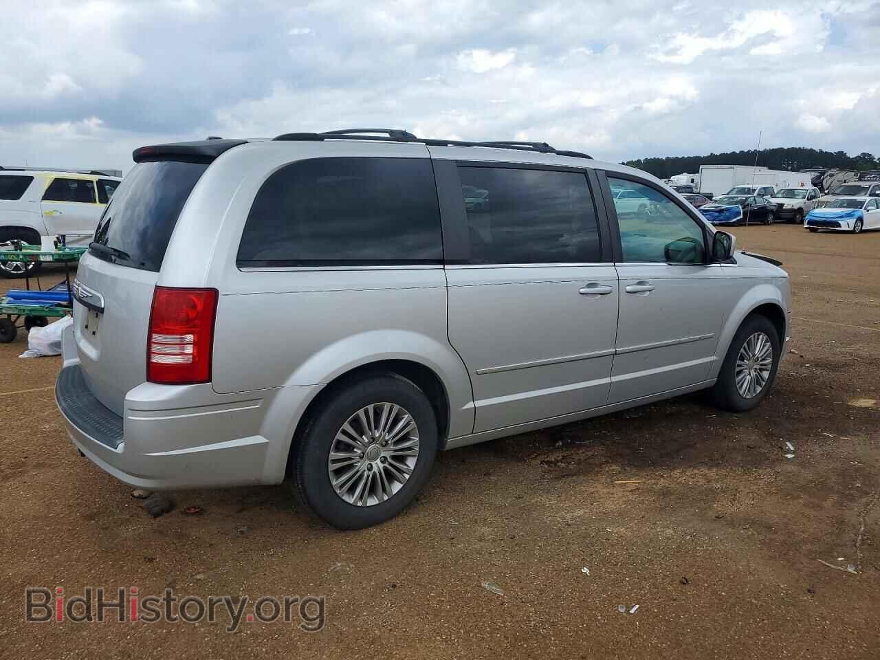 2008 CHRYSLER MINIVAN - VIN: 2A8HR54P08R136684 - Фото 3