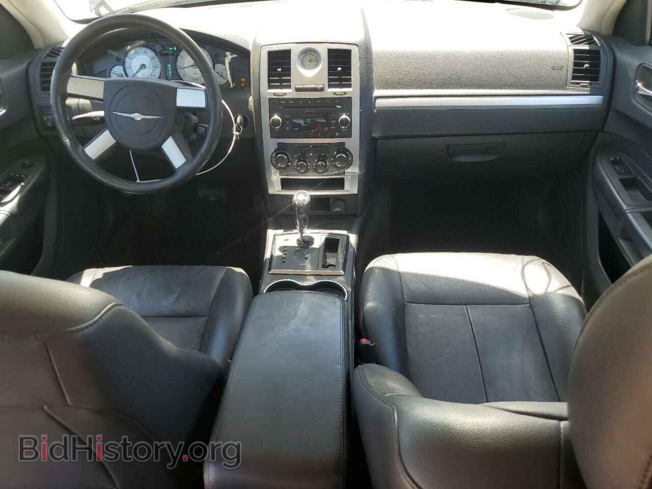 2010 CHRYSLER 300 - VIN: 2C3CA5CV3AH213038 - Фото 8