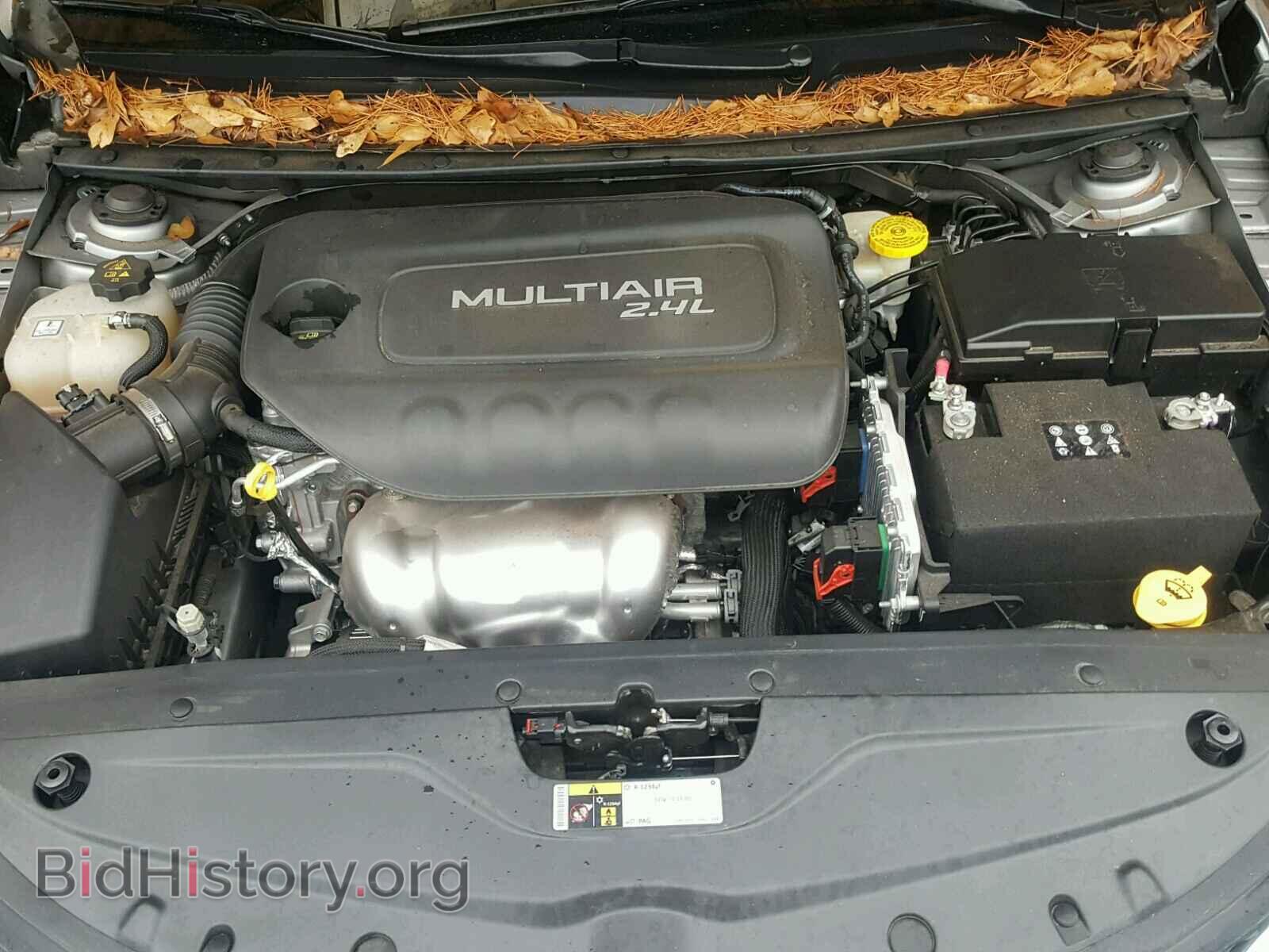 2015 CHRYSLER 200 - VIN: 1C3CCCAB3FN562576 - Photo 5