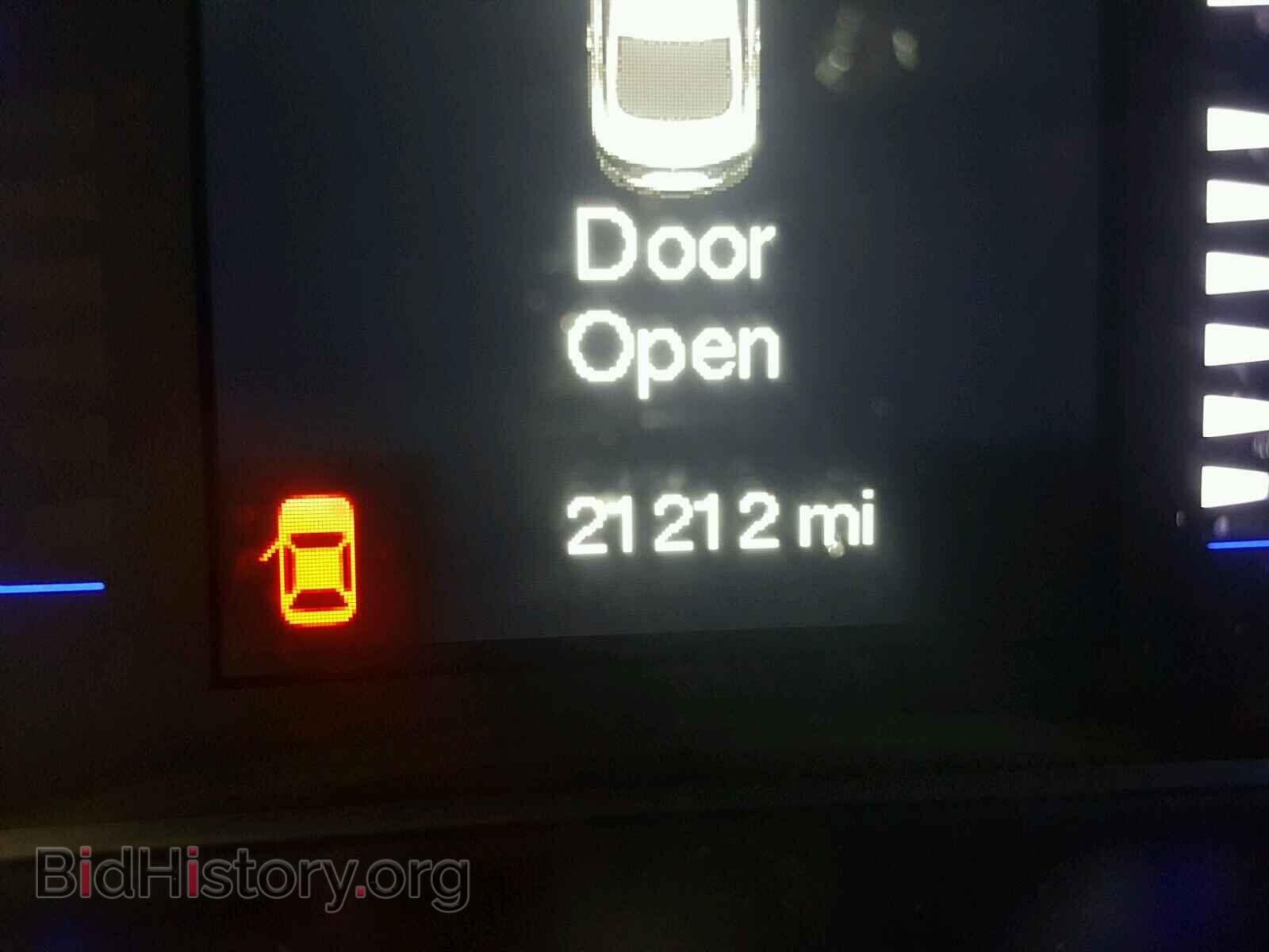 2015 CHRYSLER 200 - VIN: 1C3CCCAB3FN562576 - Photo 6