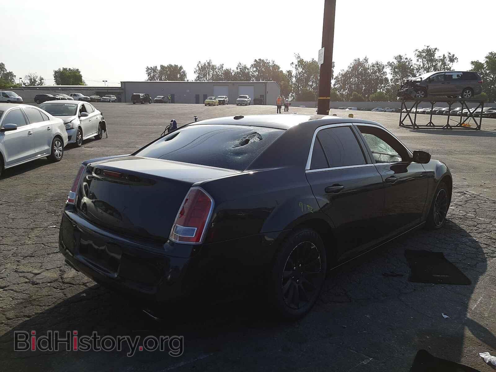 2014 CHRYSLER 300 - VIN: 2C3CCAAG0EH380678 - Photo 4