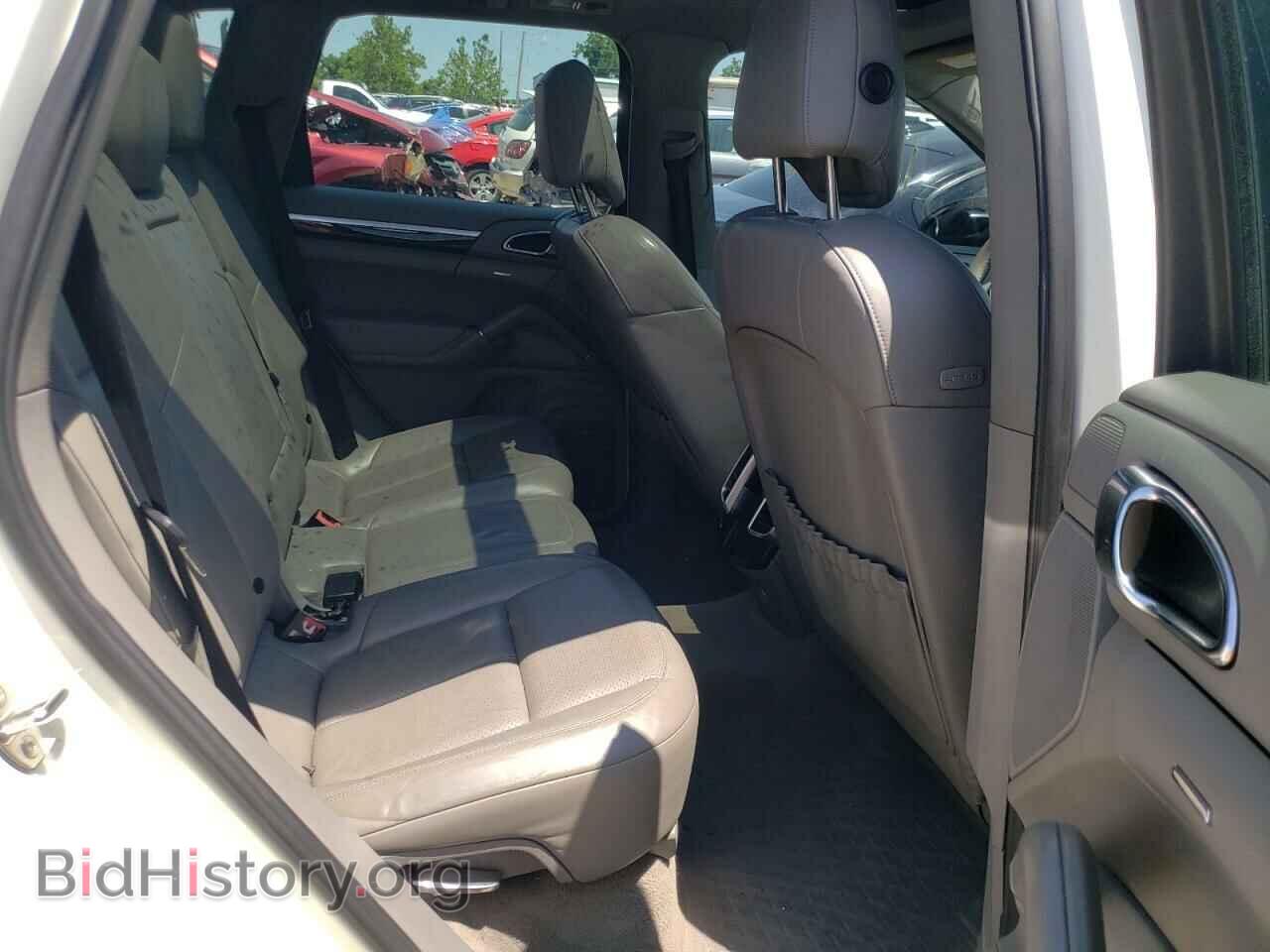 2011 PORSCHE CAYENNE - VIN: WP1AA2A25BLA04168 - Фото 6
