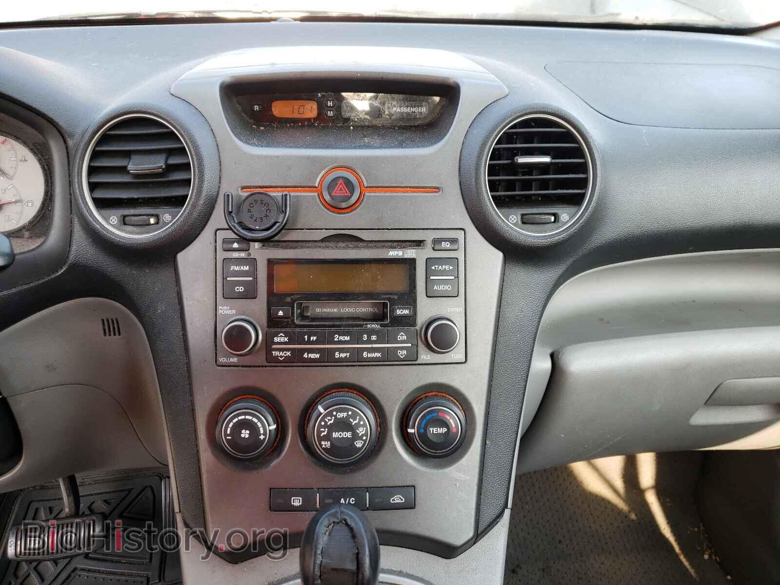 2007 KIA RONDO - VIN: KNAFG525X77084175 - Фото 9