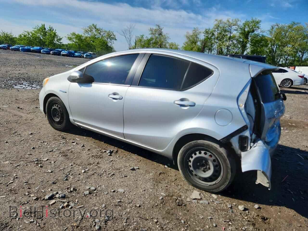 2014 TOYOTA PRIUS - VIN: JTDKDTB38E1562607 - Фото 2