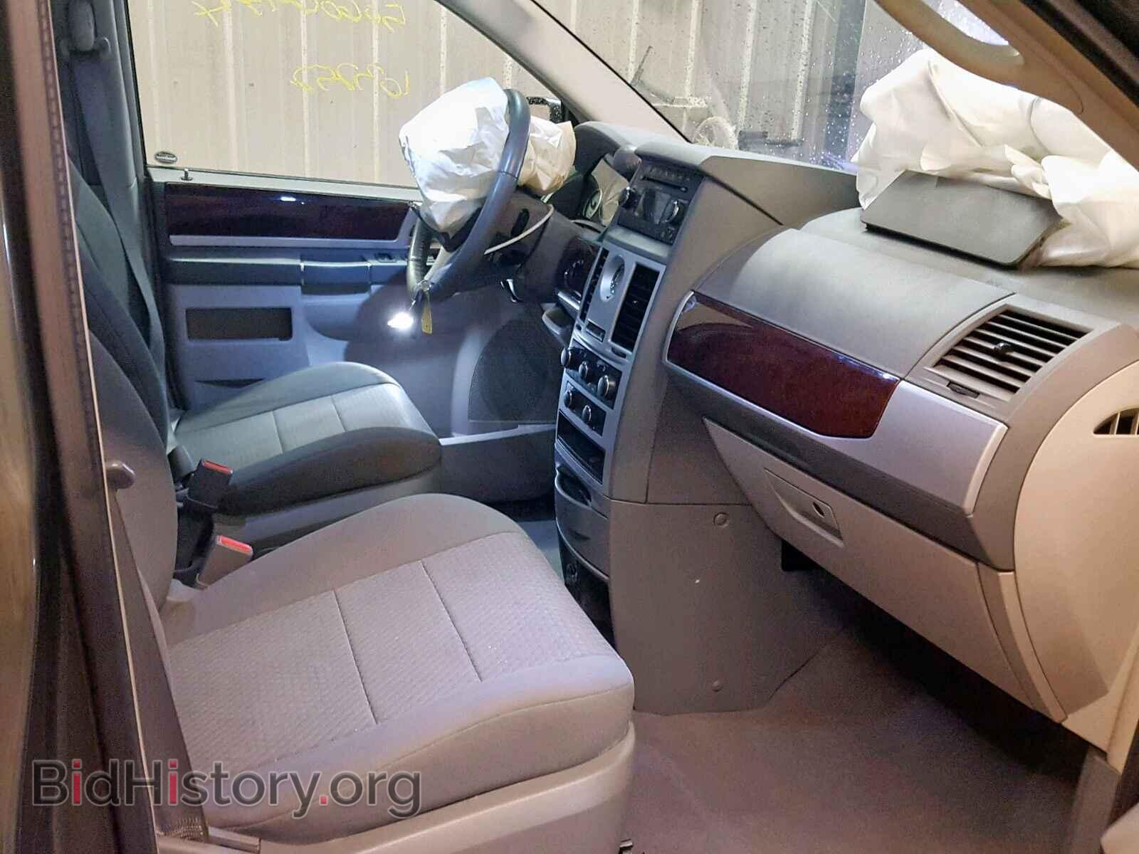 2010 CHRYSLER TOWN & COU - VIN: 2A4RR5D15AR436504 - Фото 5