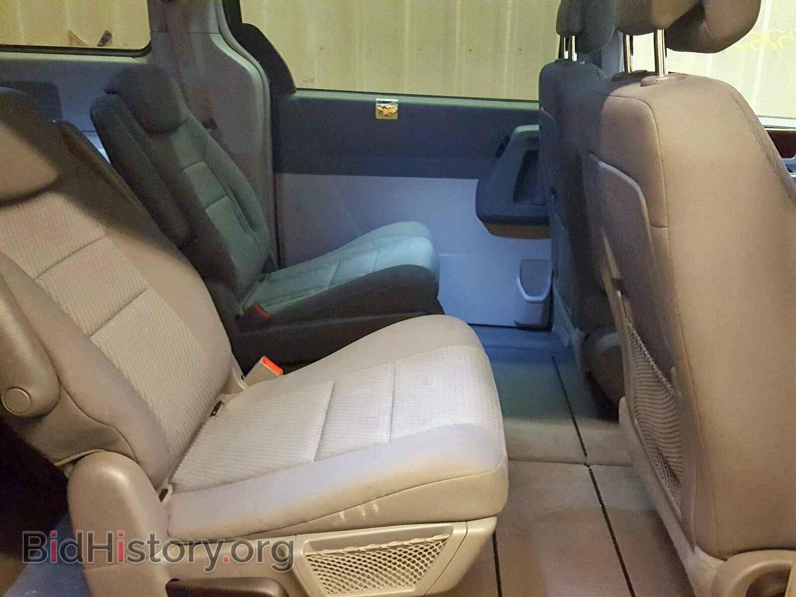 2010 CHRYSLER TOWN & COU - VIN: 2A4RR5D15AR436504 - Фото 6