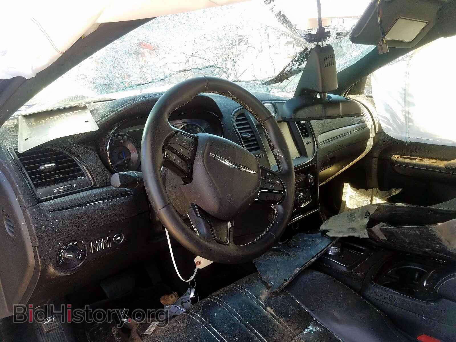 2016 CHRYSLER 300 - VIN: 2C3CCABG9GH243353 - Фото 5