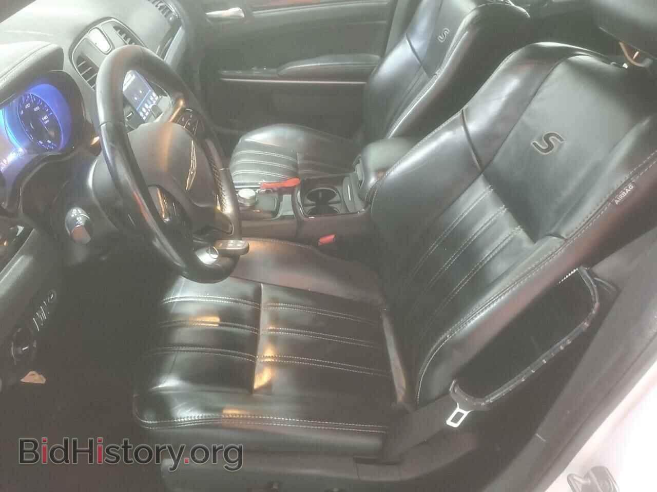 2019 CHRYSLER 300 - VIN: 2C3CCABG7KH697691 - Фото 7