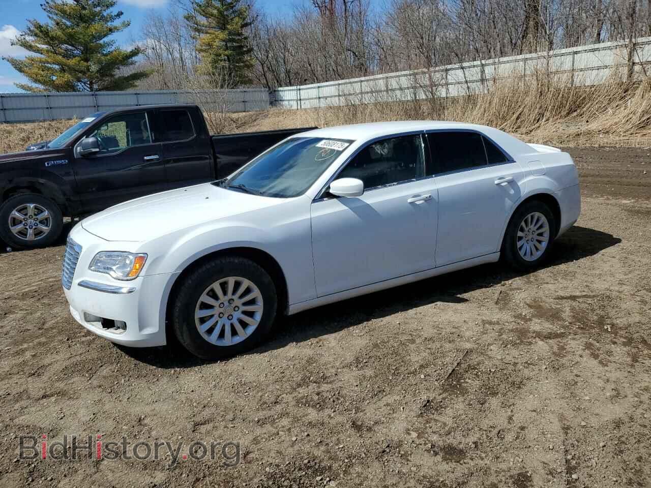 Фотография 2C3CCAAG2DH627343 - CHRYSLER 300 2013