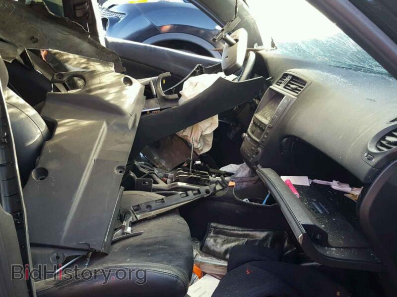 2011 Lexus IS (VIN JTHBF5C23B5130568) — фото 5 из 10