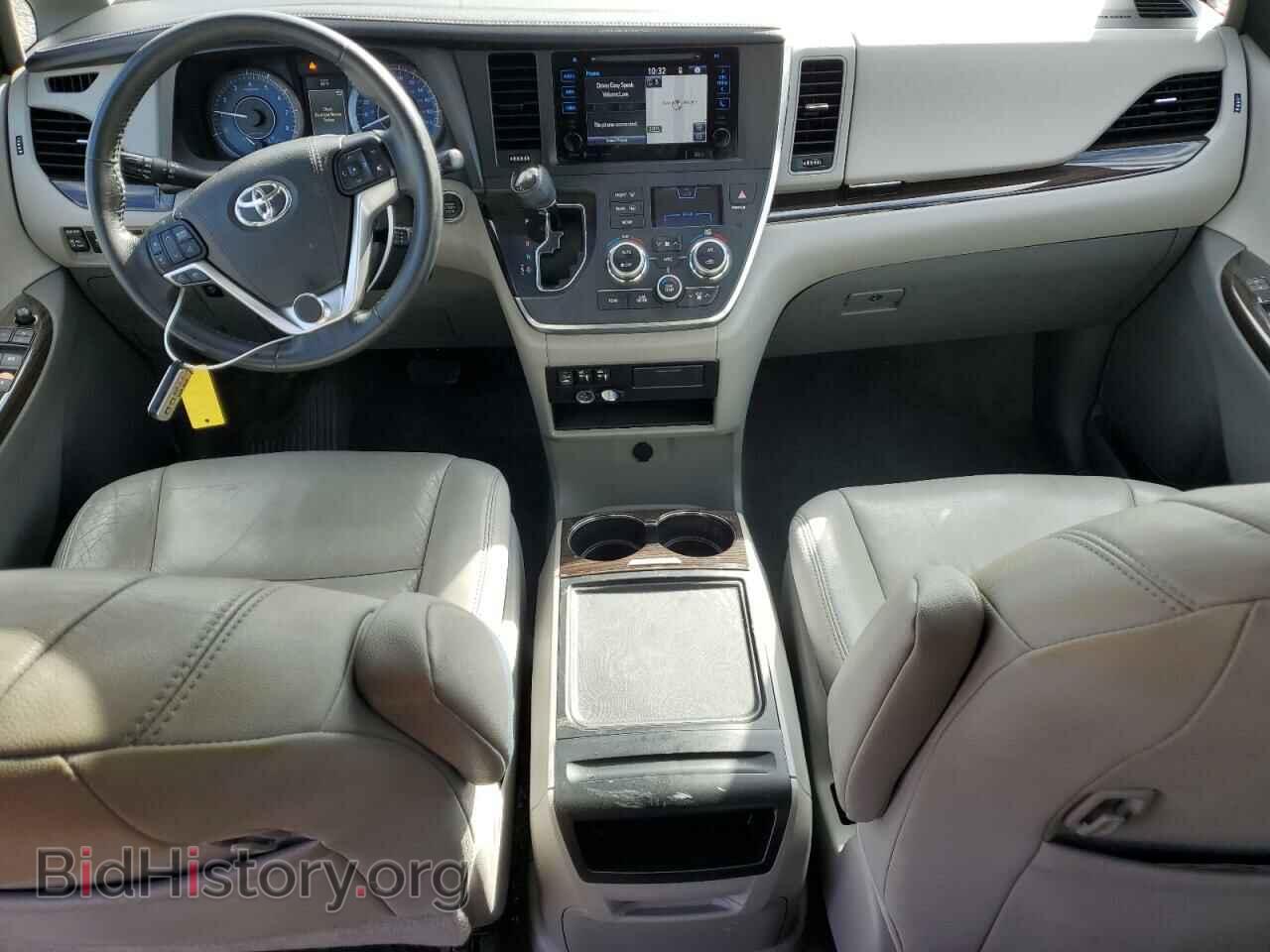 2017 TOYOTA All Models - VIN: 5TDYZ3DC5HS830688 - Фото 8