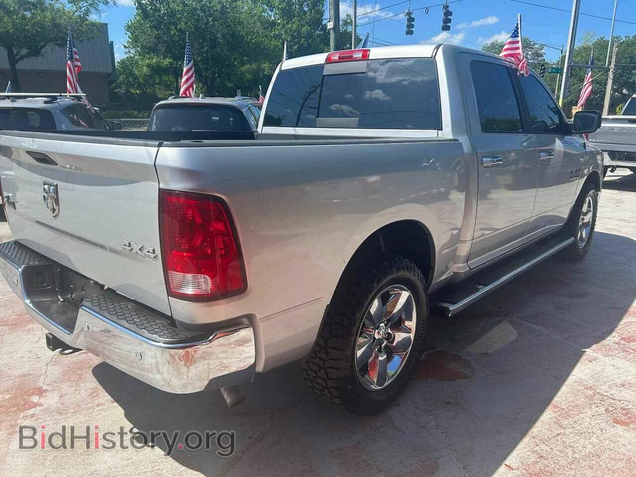 2018 RAM 1500 - VIN: 3C6RR7LG3JG203497 - Фото 4