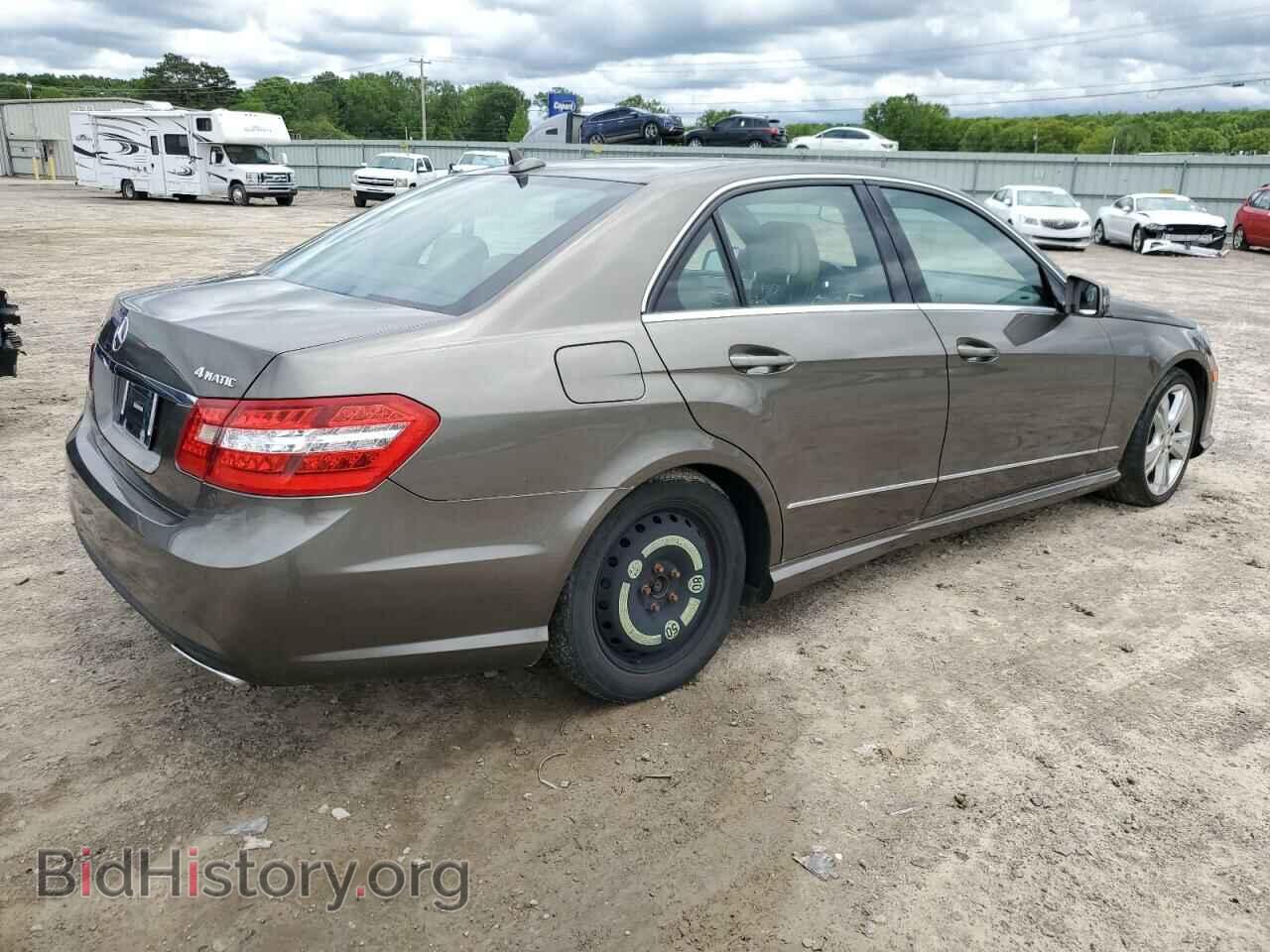 2013 MERCEDES-BENZ E-CLASS - VIN: WDDHF8JB2DA708062 - Фото 3