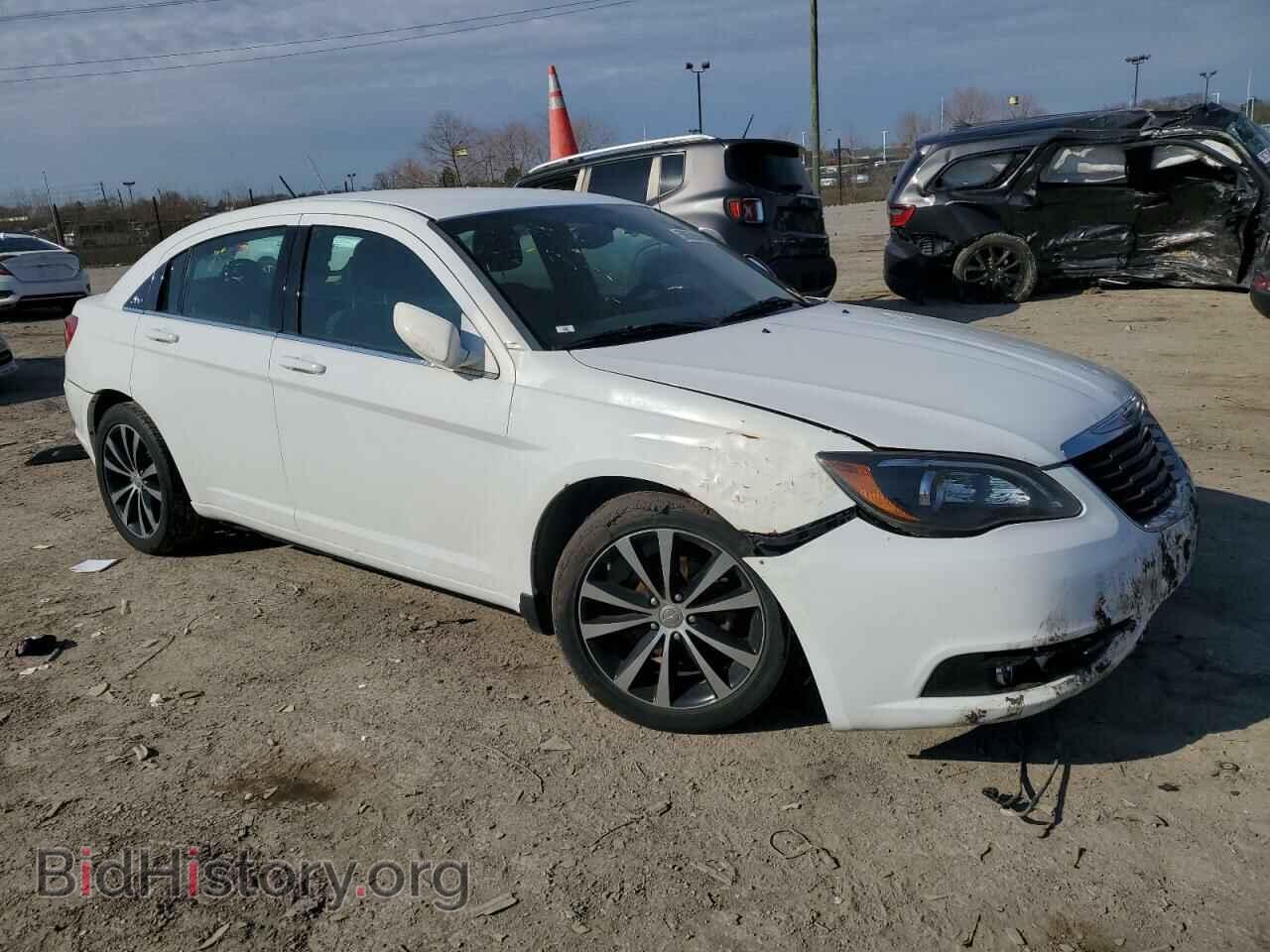 2014 CHRYSLER 200 - VIN: 1C3CCBBG8EN118581 - Фото 4