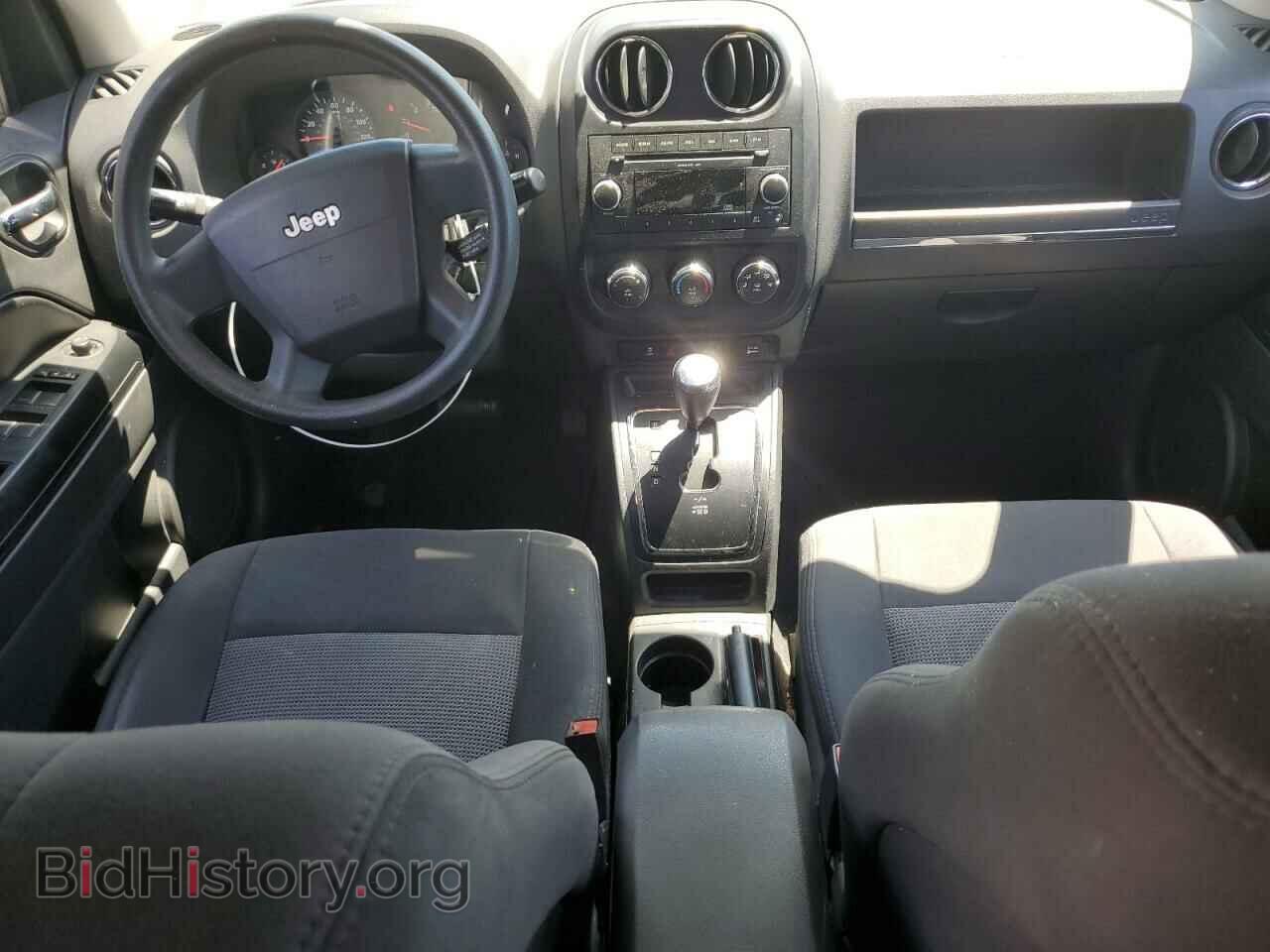 2010 JEEP COMPASS - VIN: 1J4NT4FB4AD560444 - Фото 8