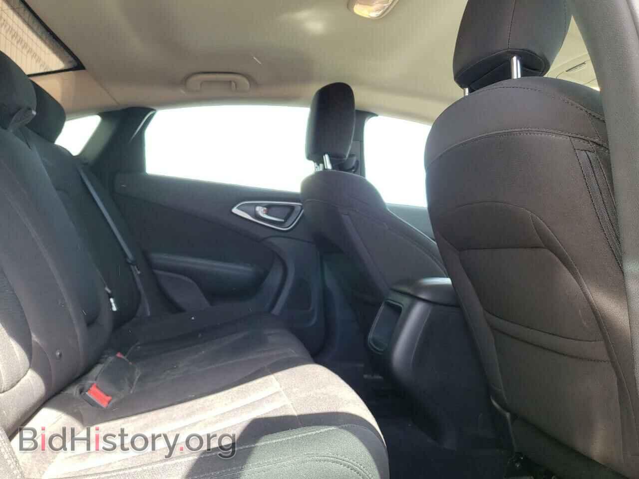 2016 CHRYSLER 200 - VIN: 1C3CCCFB6GN130994 - Фото 6