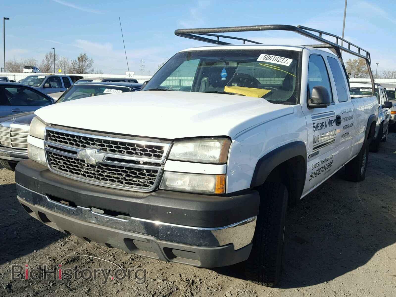 2005 CHEVROLET SILVERADO - VIN: 1GCHC29U65E177416 - Фото 2