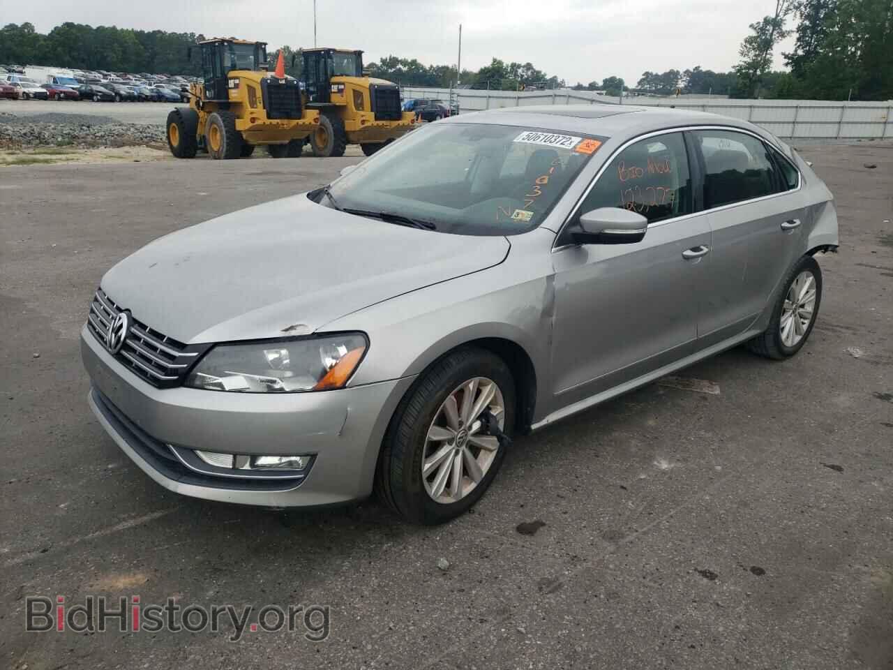 2013 VOLKSWAGEN PASSAT - VIN: 1VWCH7A31DC025689 - Фото 2