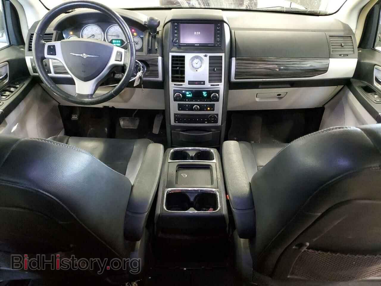 2010 CHRYSLER MINIVAN - VIN: 2A4RR5D1XAR299317 - Фото 8