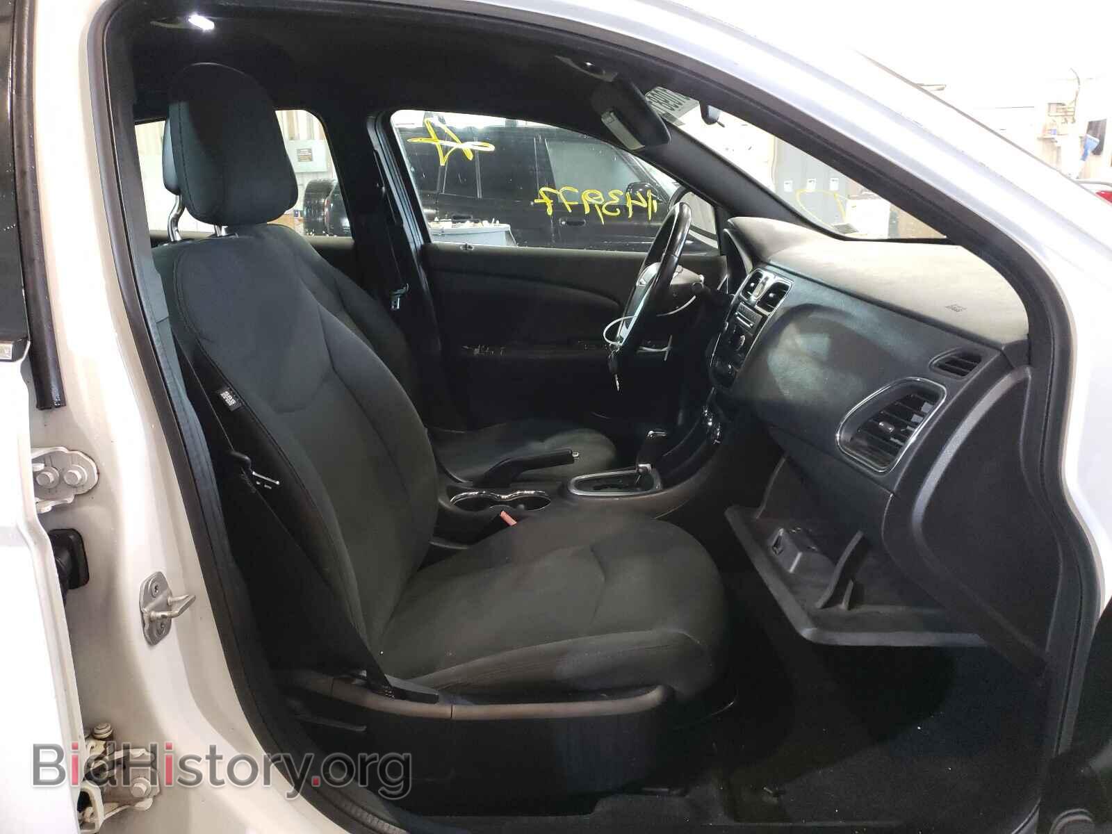 2012 CHRYSLER 200 - VIN: 1C3CCBBB5CN105546 - Фото 5