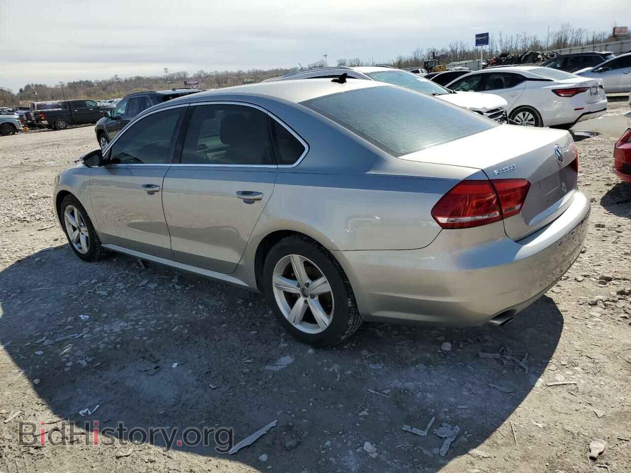 2012 VOLKSWAGEN PASSAT - VIN: 1VWBP7A35CC055923 - Фото 2