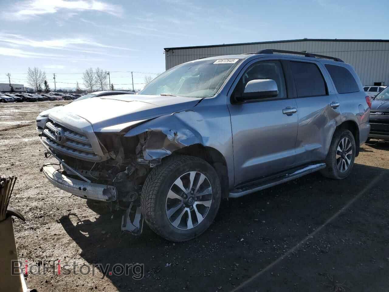 Photo 5TDJY5G10BS039809 - TOYOTA SEQUOIA 2011