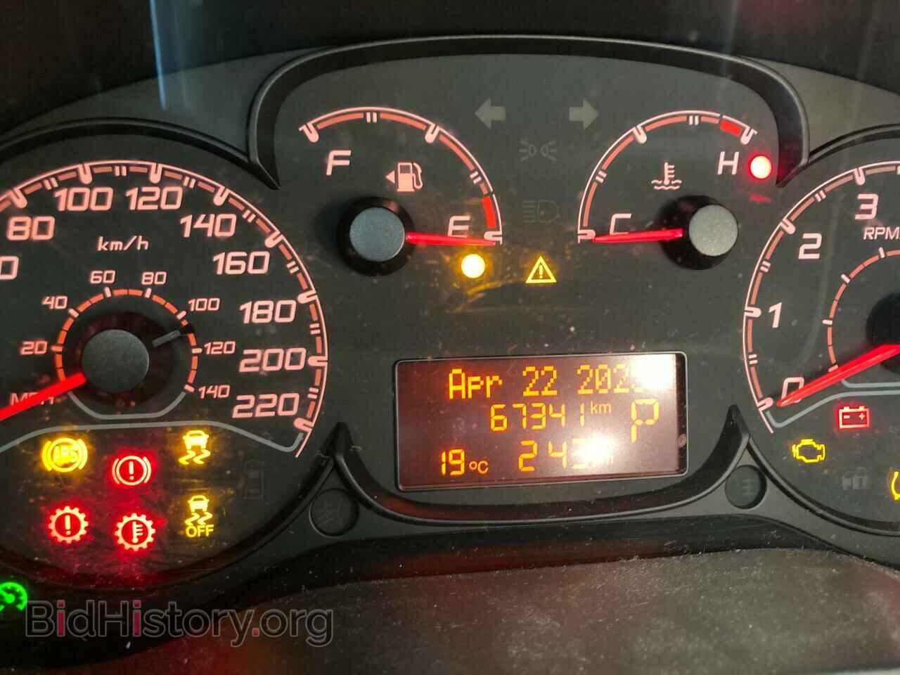 2015 RAM All Models - VIN: ZFBERFCT1F6951594 - Фото 9