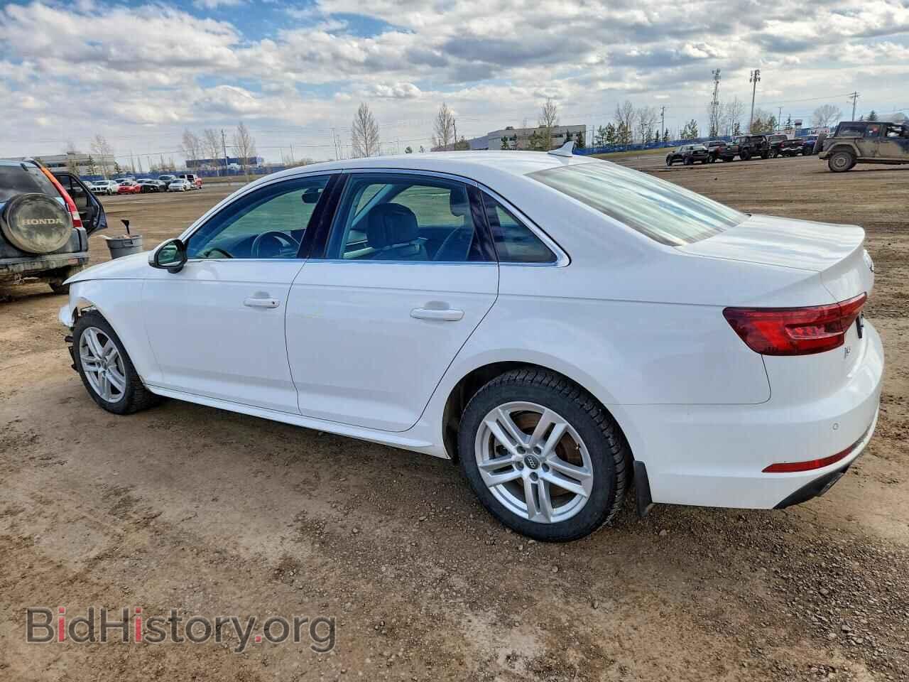2018 AUDI A4 - VIN: WAUANAF48JN002165 - Фото 2