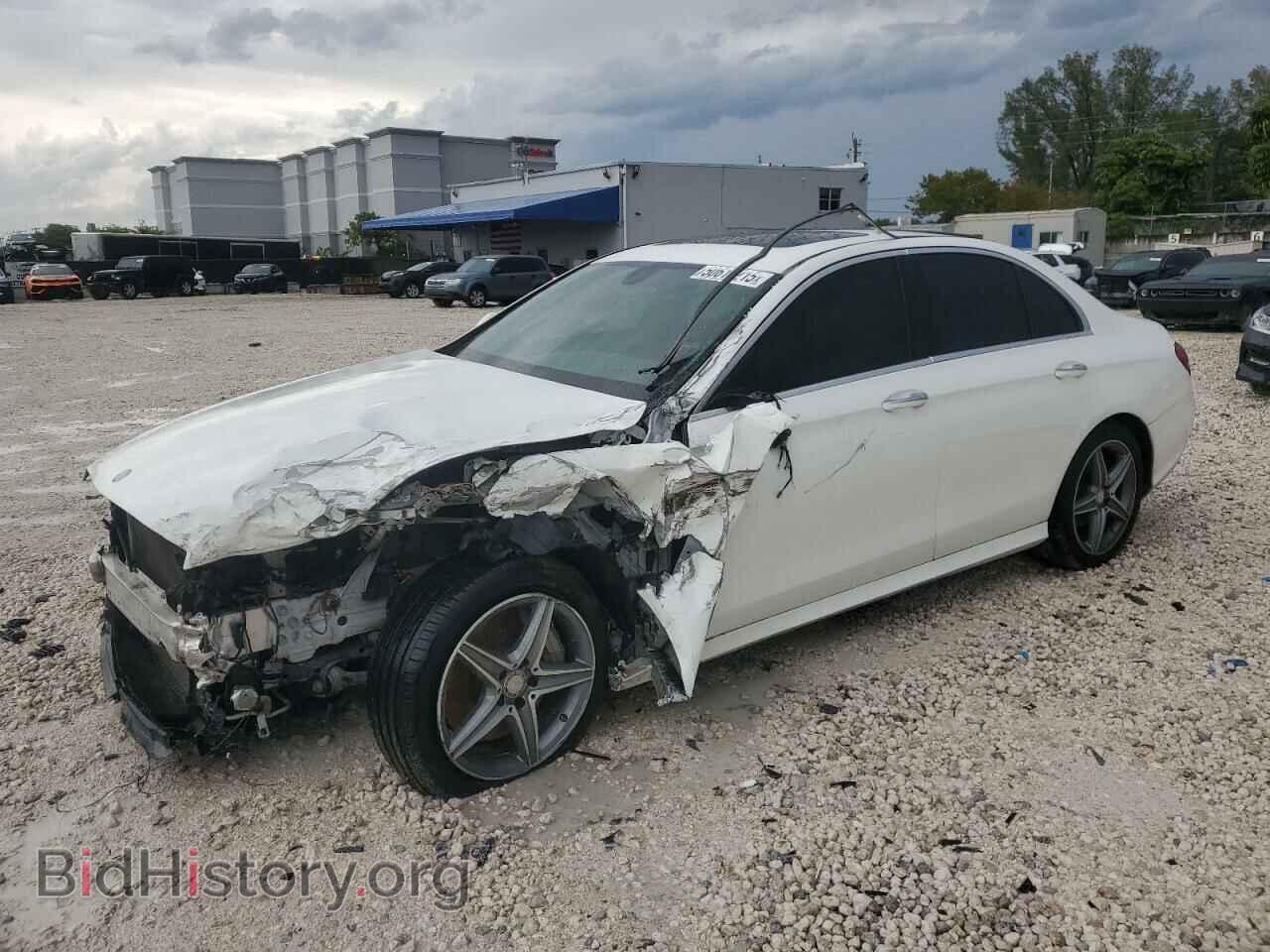 Фотография WDDZF4JB9HA023639 - MERCEDES-BENZ E-CLASS 2017