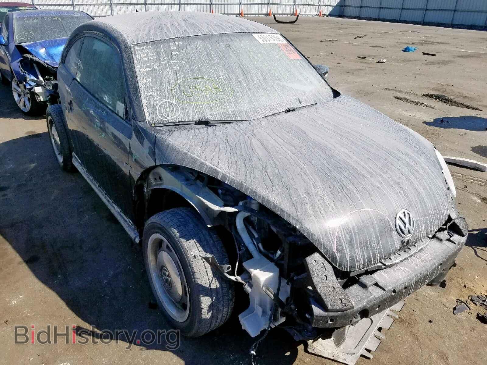 Photo 3VWJP7AT5CM643430 - VOLKSWAGEN BEETLE 2012