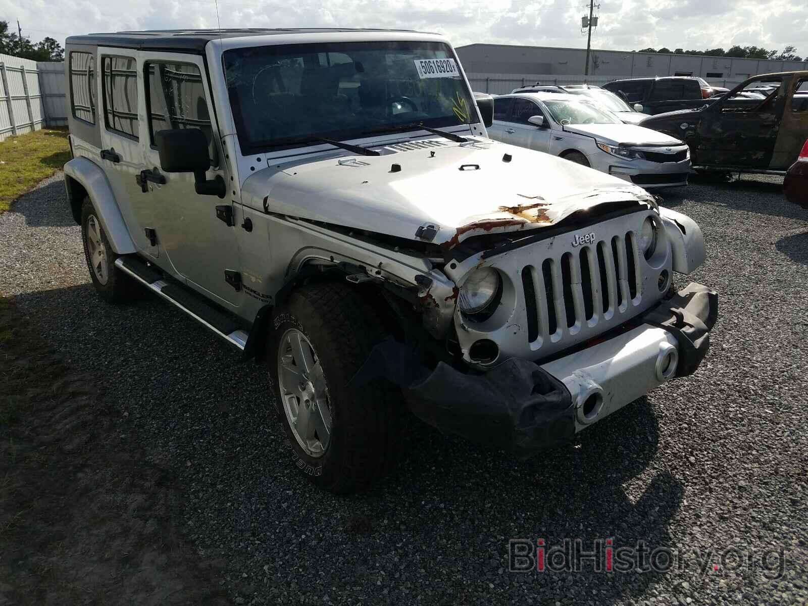 Фотография 1J8GA591X8L627828 - JEEP WRANGLER 2008