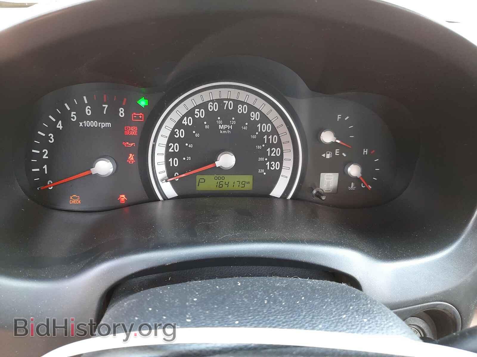 2007 HYUNDAI ENTOURAGE - VIN: KNDMC233076017897 - Фото 8