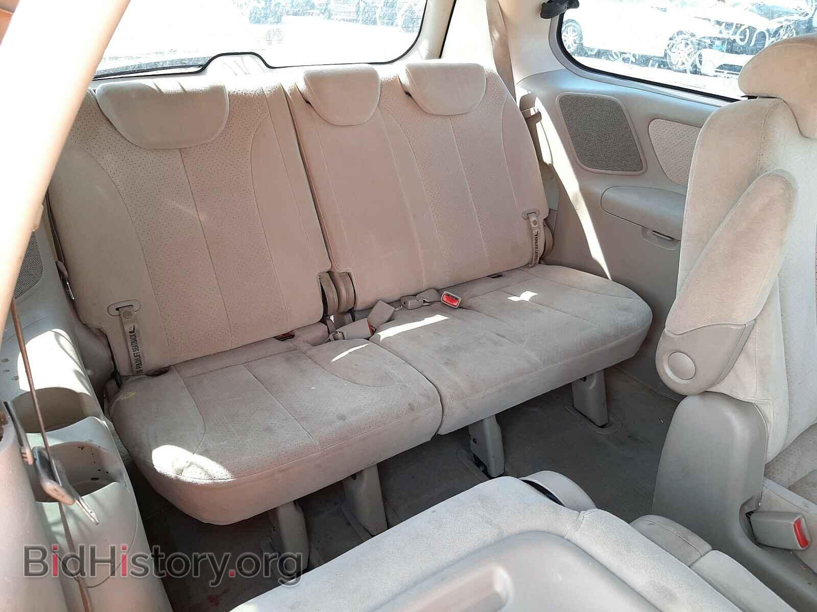 2007 HYUNDAI ENTOURAGE - VIN: KNDMC233076017897 - Фото 9