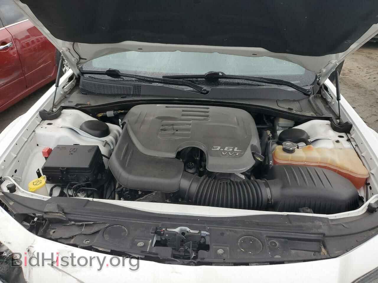 2014 CHRYSLER 300 - VIN: 2C3CCAGG6EH261069 - Photo 11