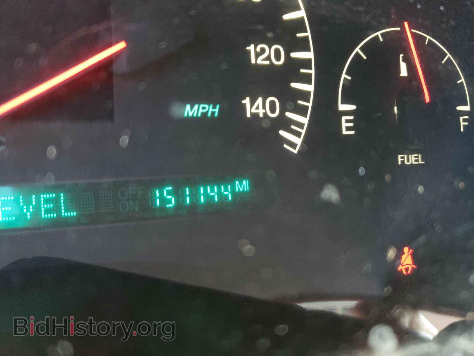 2002 CADILLAC DEVILLE - VIN: 1G6KF57902U160368 - Photo 8