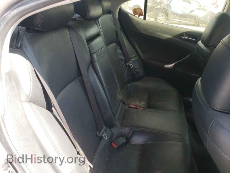 2011 Lexus IS (VIN JTHBF5C20B2100543) — photo 6 of 10