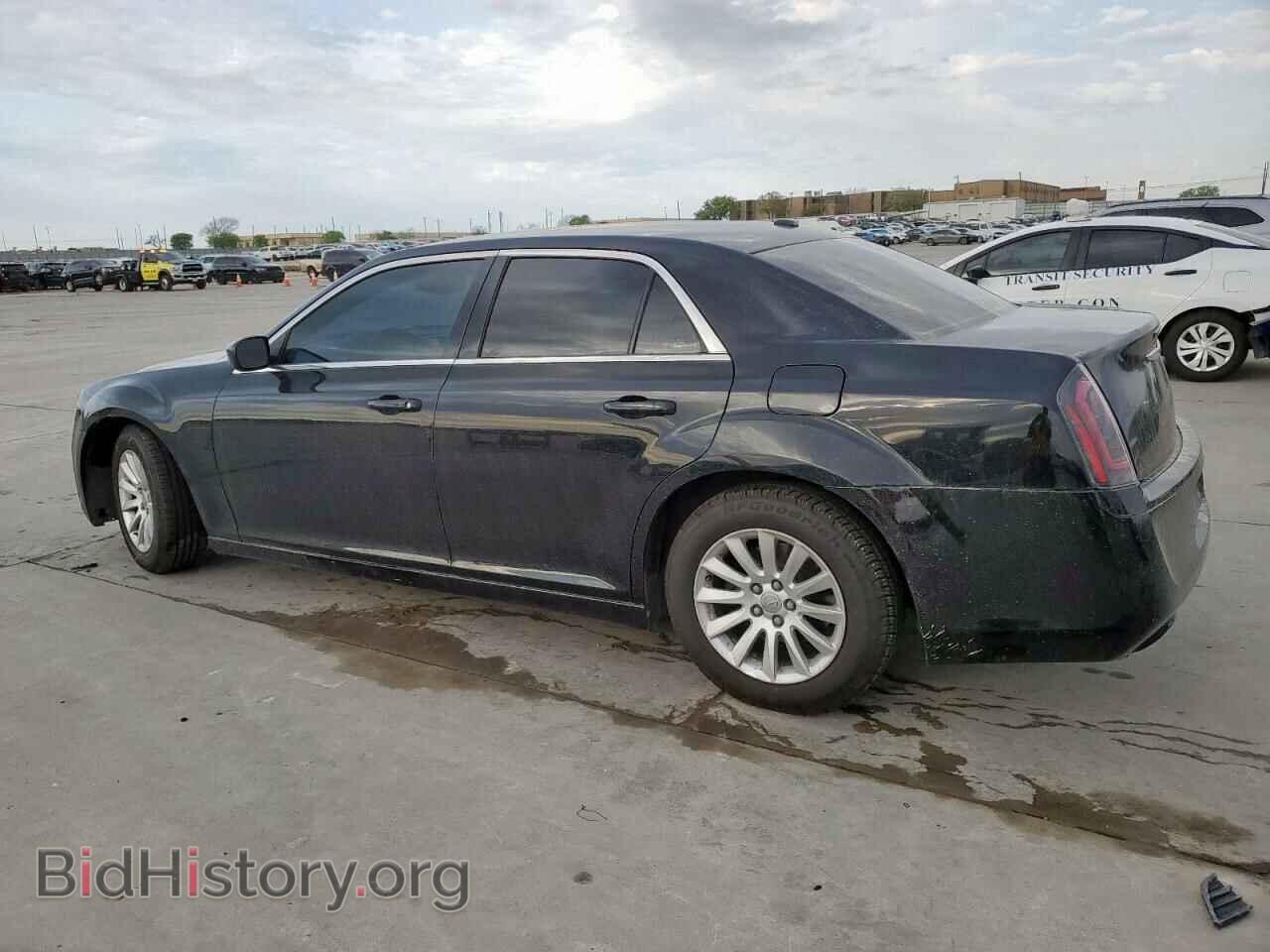 2014 CHRYSLER 300 - VIN: 2C3CCAAG6EH233569 - Фото 2