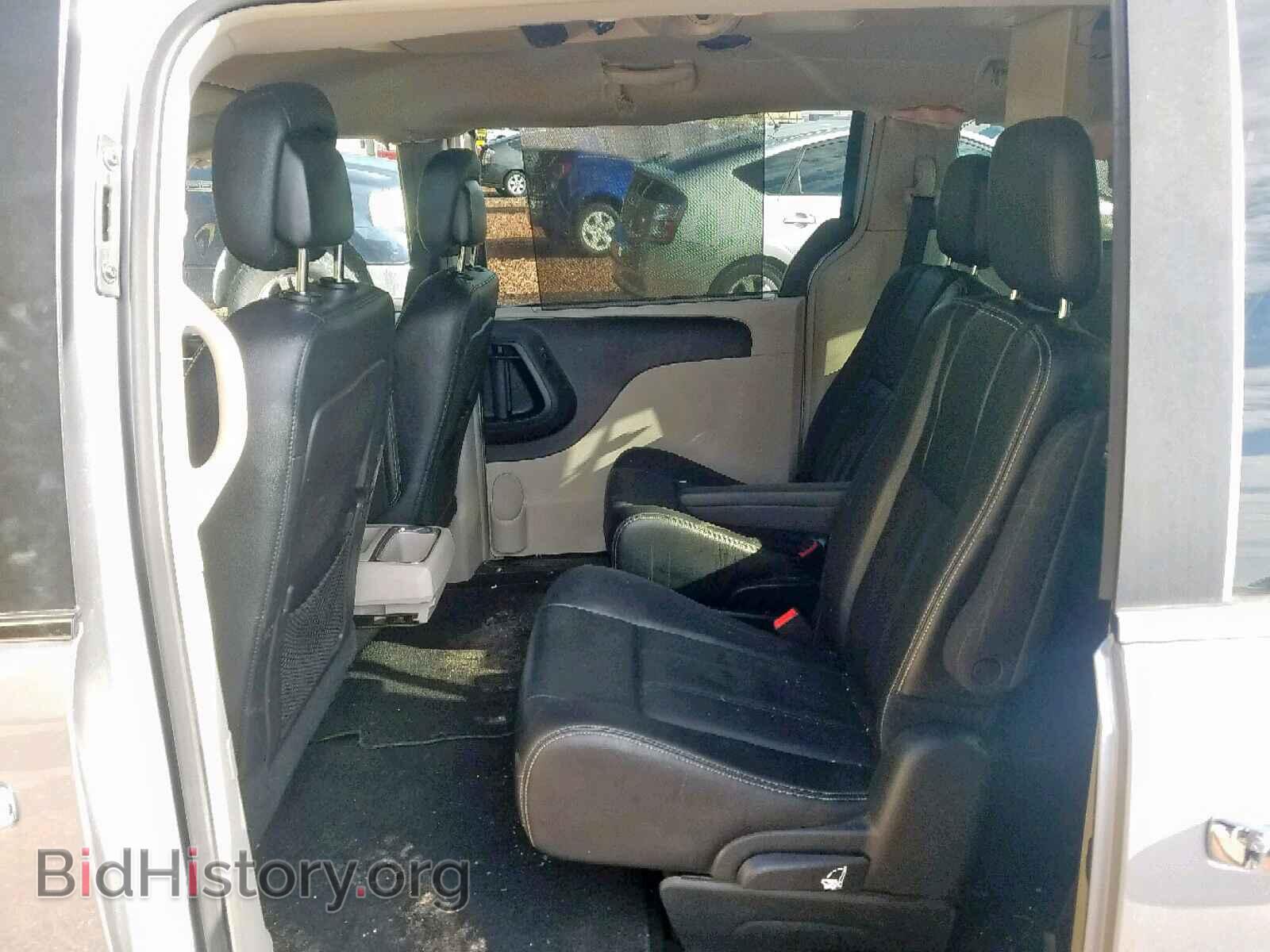 2016 CHRYSLER TOWN & COU - VIN: 2C4RC1BG0GR142475 - Фото 6