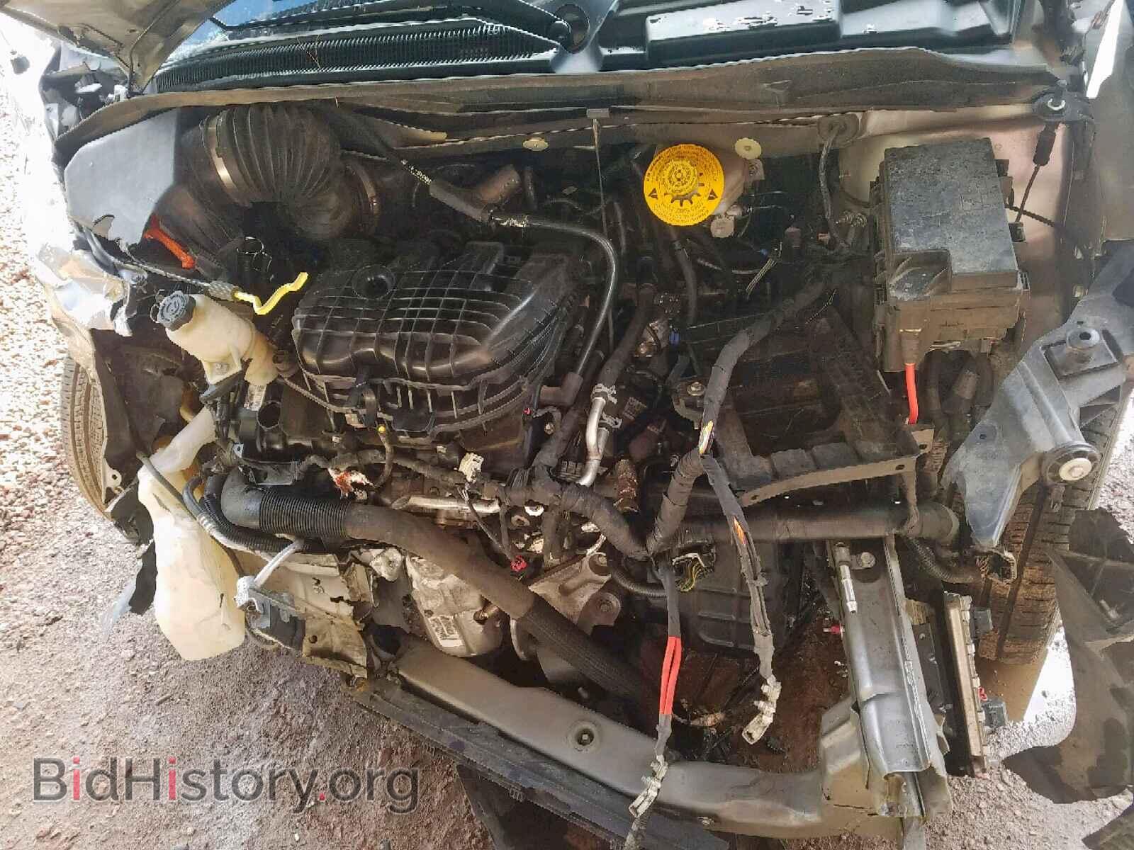 2016 CHRYSLER TOWN & COU - VIN: 2C4RC1BG0GR142475 - Фото 7