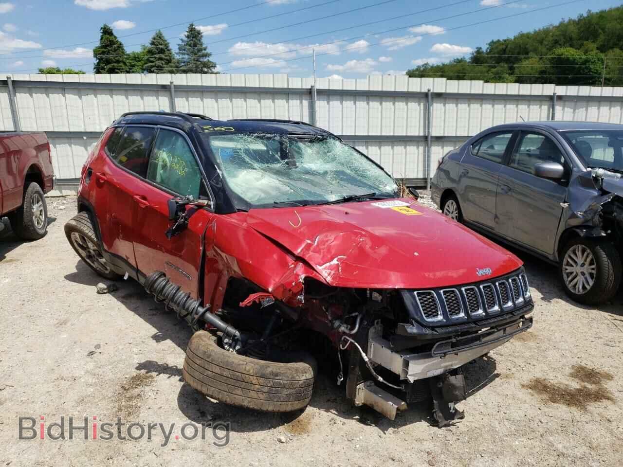 Фотография 3C4NJDCB1JT238094 - JEEP COMPASS 2018