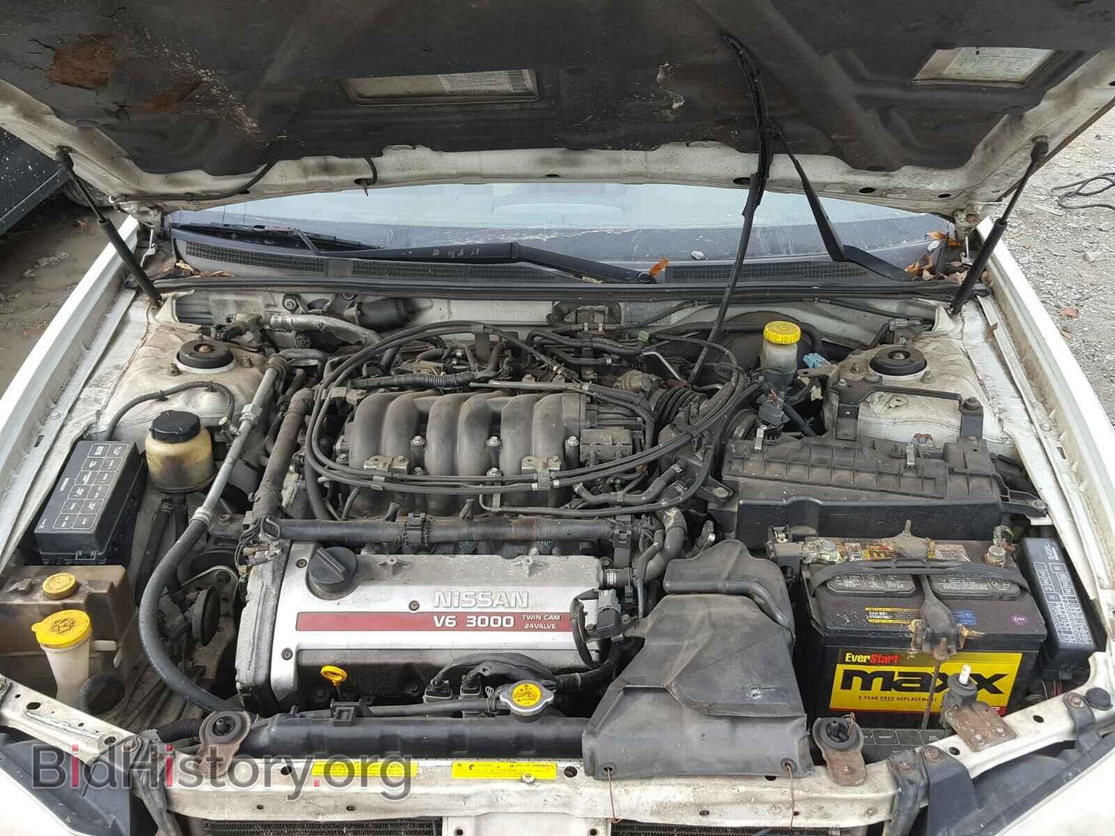 2000 NISSAN MAXIMA - VIN: JN1CA31D3YT757940 - Photo 7
